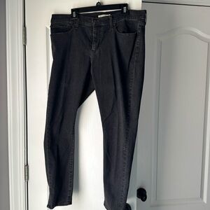 Women’s 311 Levi’s Skinny Jeans